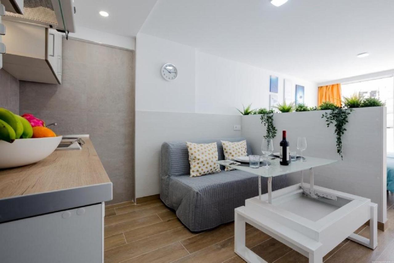 319 Modern Accommodation,Sea View, Wi Fi And Pool Playa de las Americas  Bagian luar foto